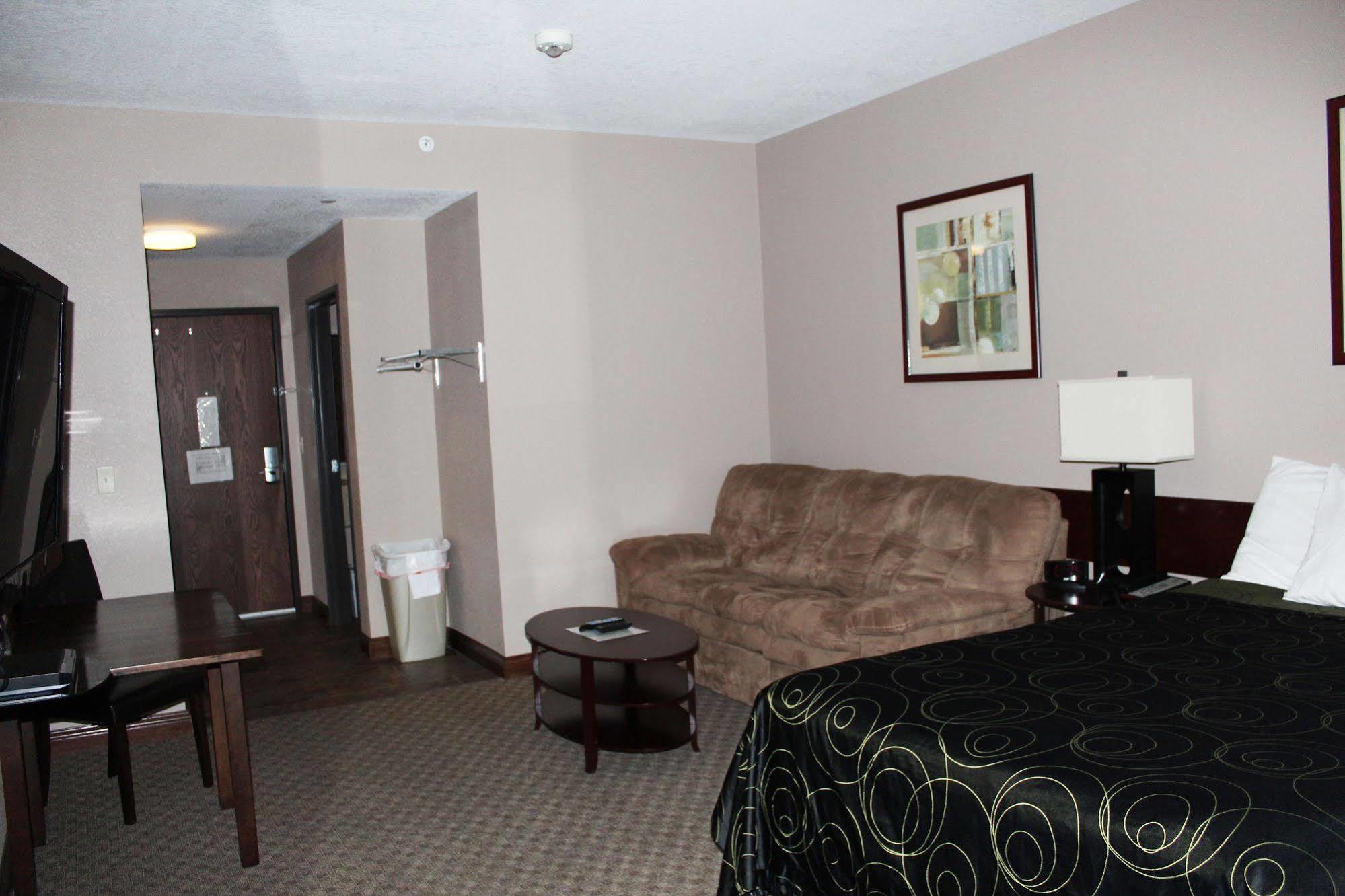 Bell's Extended And Hotel
